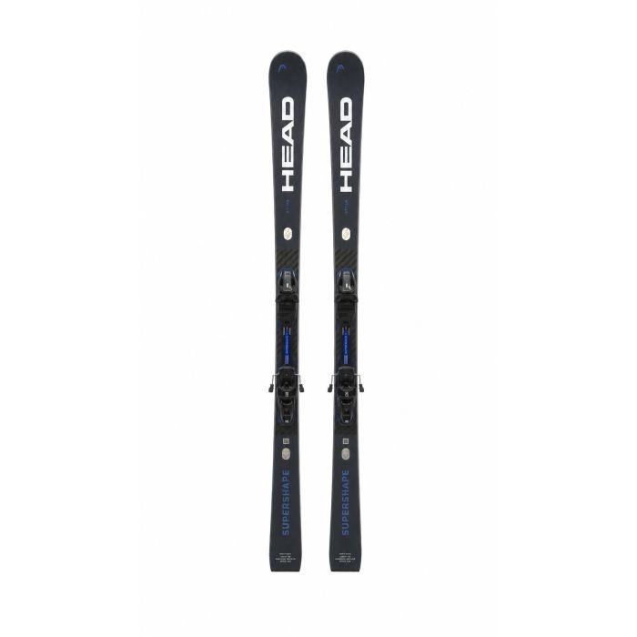 Head Supershape e-Titan ski paar vooraanzicht met Head PRD 12 GW bindingen, zwart-blauwe kleurstelling, in een ski-winkel tegen een witte achtergrond