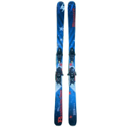 Paar Blizzard Bushwacker Ski mit Bindung von oben gesehen, in Blau und Rot, vor weißem Hintergrund