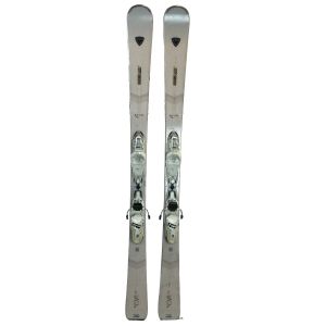 Rossignol Nova 7 Skier – Ansicht von oben mit Bindungen.